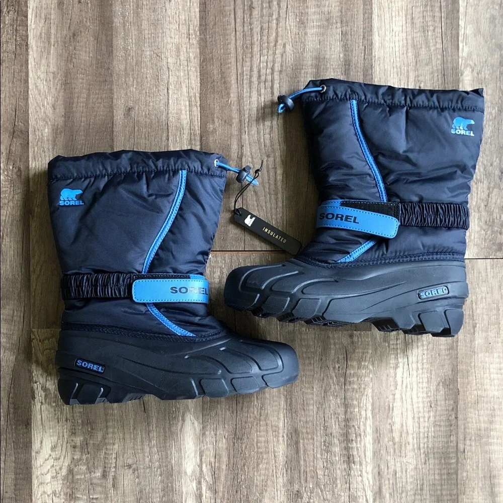 Sorel Flurry Kids Black and Blue Waterproof Insulated Snow Boots 6 NEW